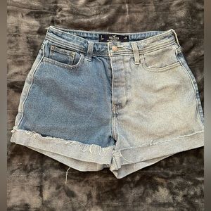 Hollister High- Rise Mom Jean Shorts
